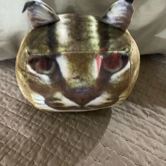 Roblox raise a Floppa cat . - Picture 3 of 11